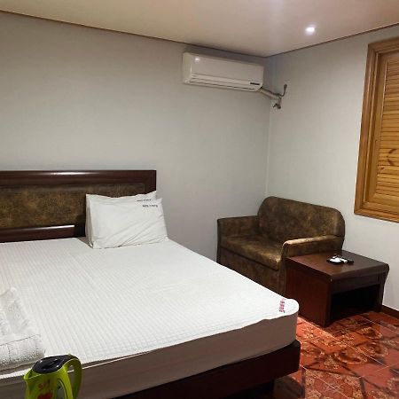 Alibaba Motel Puszan Kültér fotó