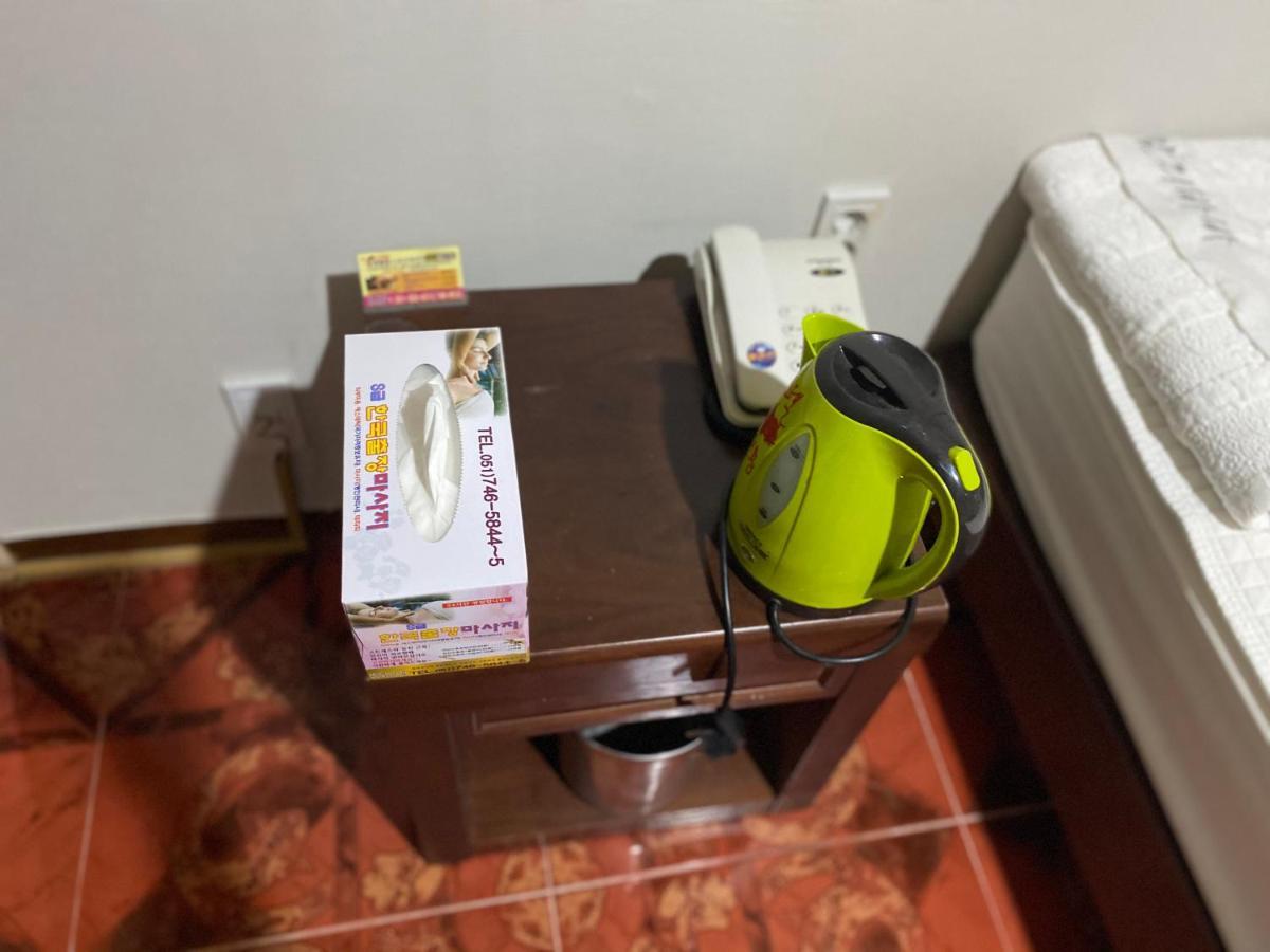 Alibaba Motel Puszan Kültér fotó