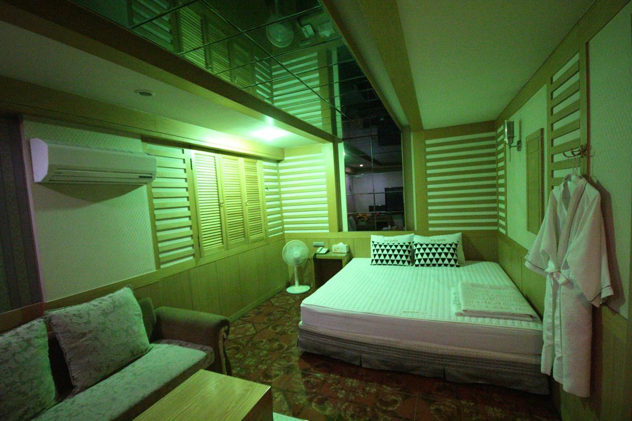 Alibaba Motel Puszan Szoba fotó